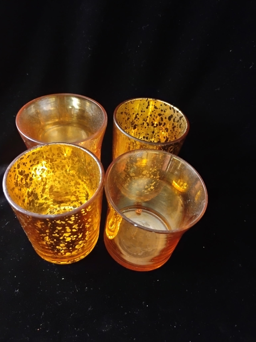 Glass Gold Effect Votive Candle Set - Pack of 4 Smalĺ Glasses.